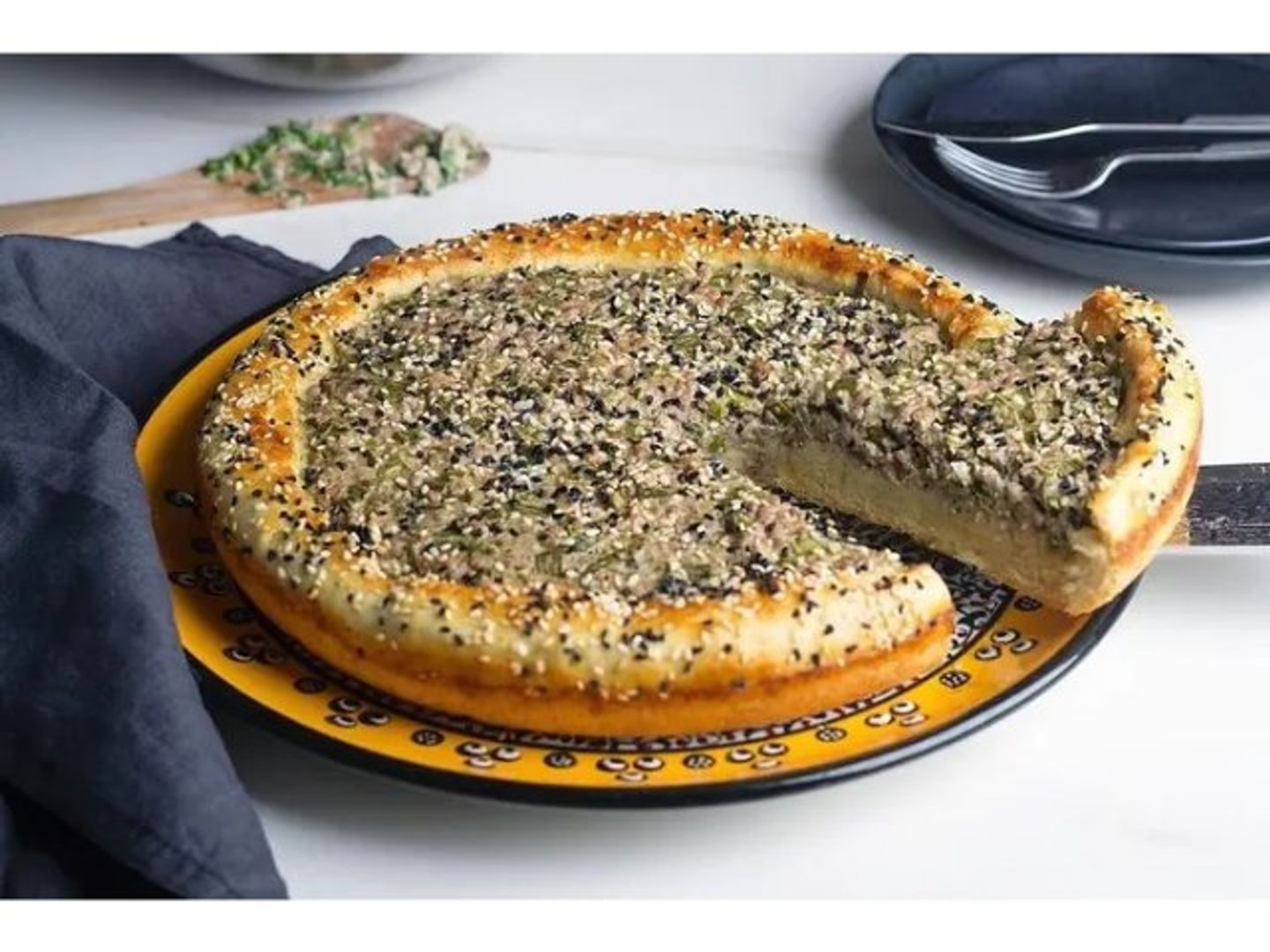عيش باللحم (كبير)