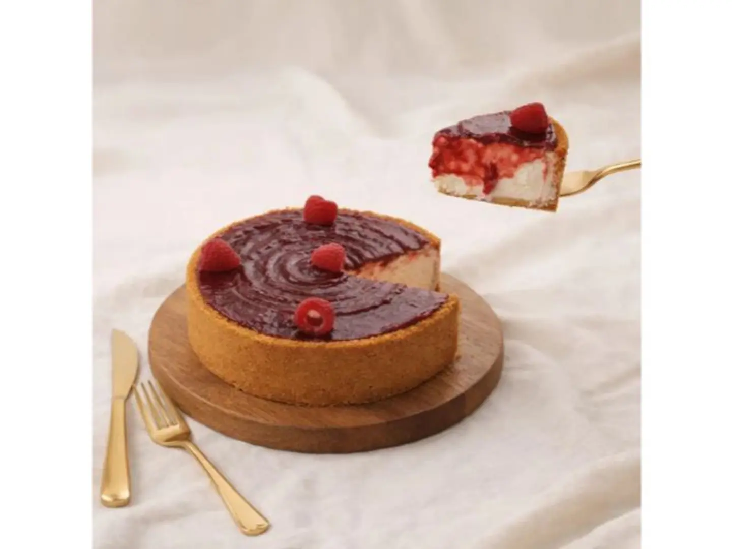 تشيز كيك التوت الكلاسيكي - 500 غرام