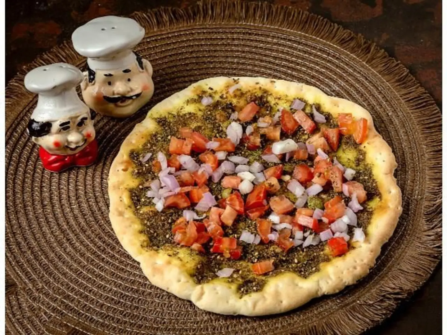 زعتر مع البصل والطماطم
