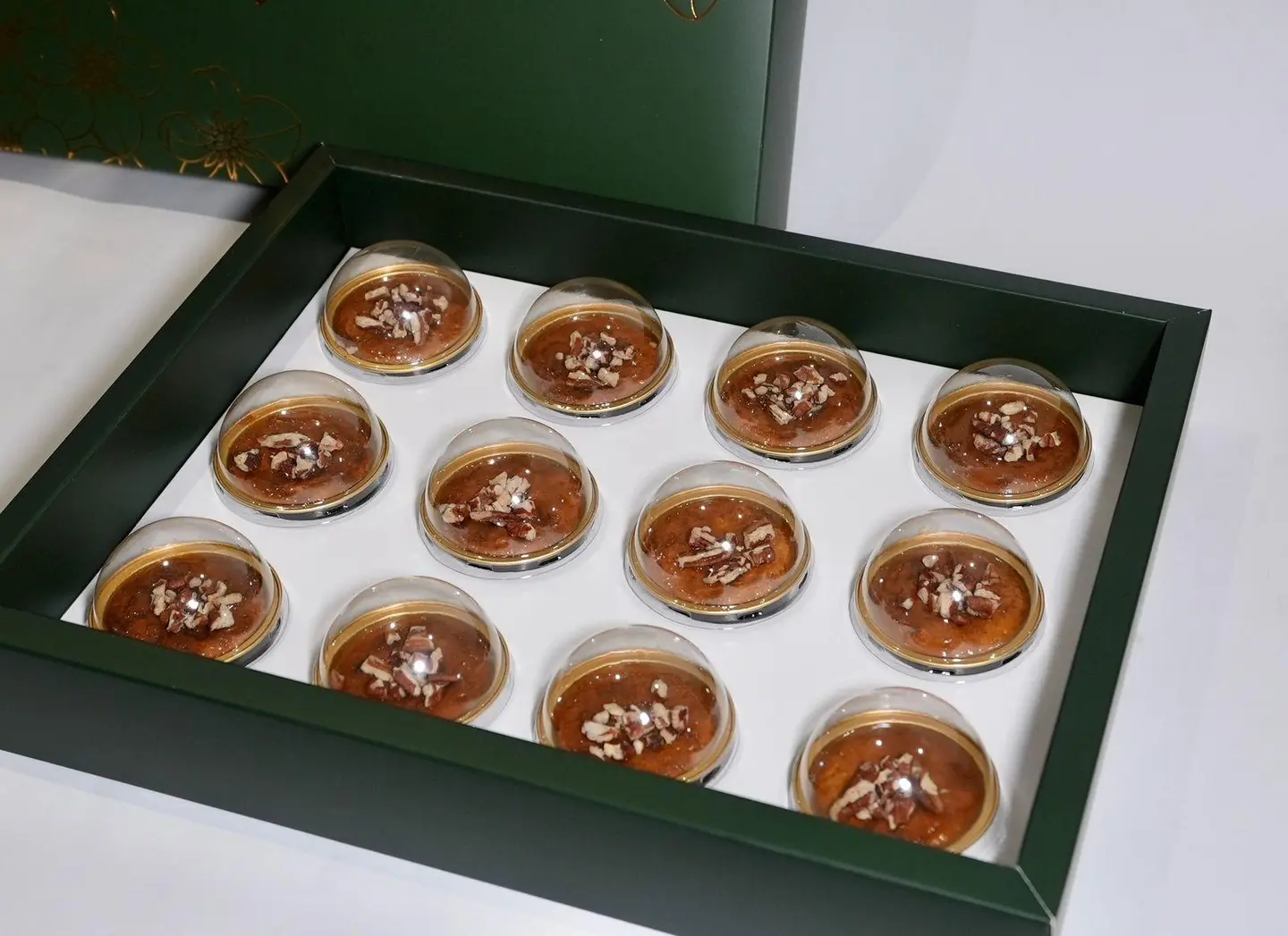 Mini Basbousa Cups Box With Toffee And Pecan
