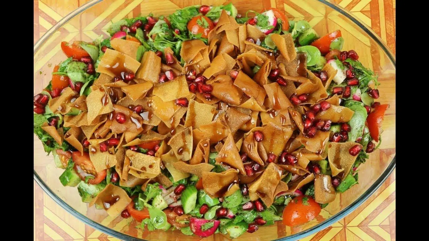 سلطة فتوش