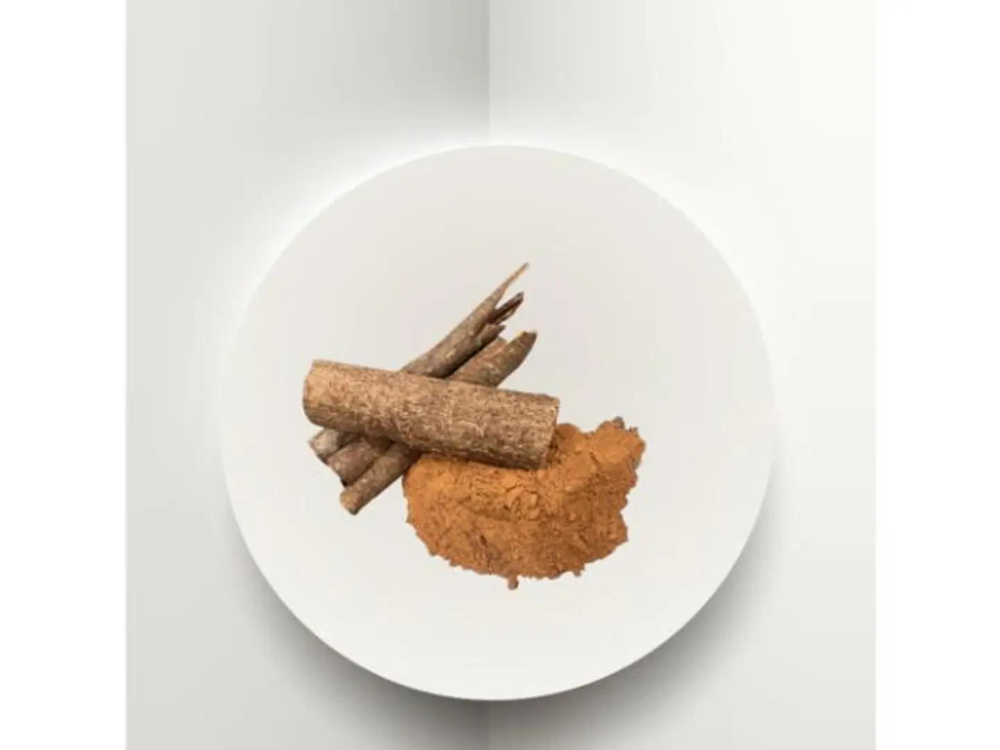 قرفه حب مطحون