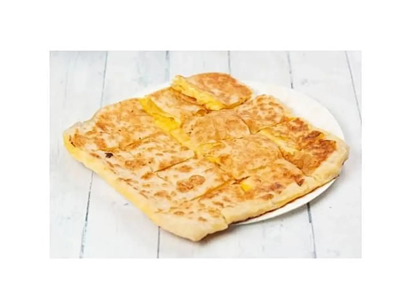 Mutabbak With Cheddar Cheese