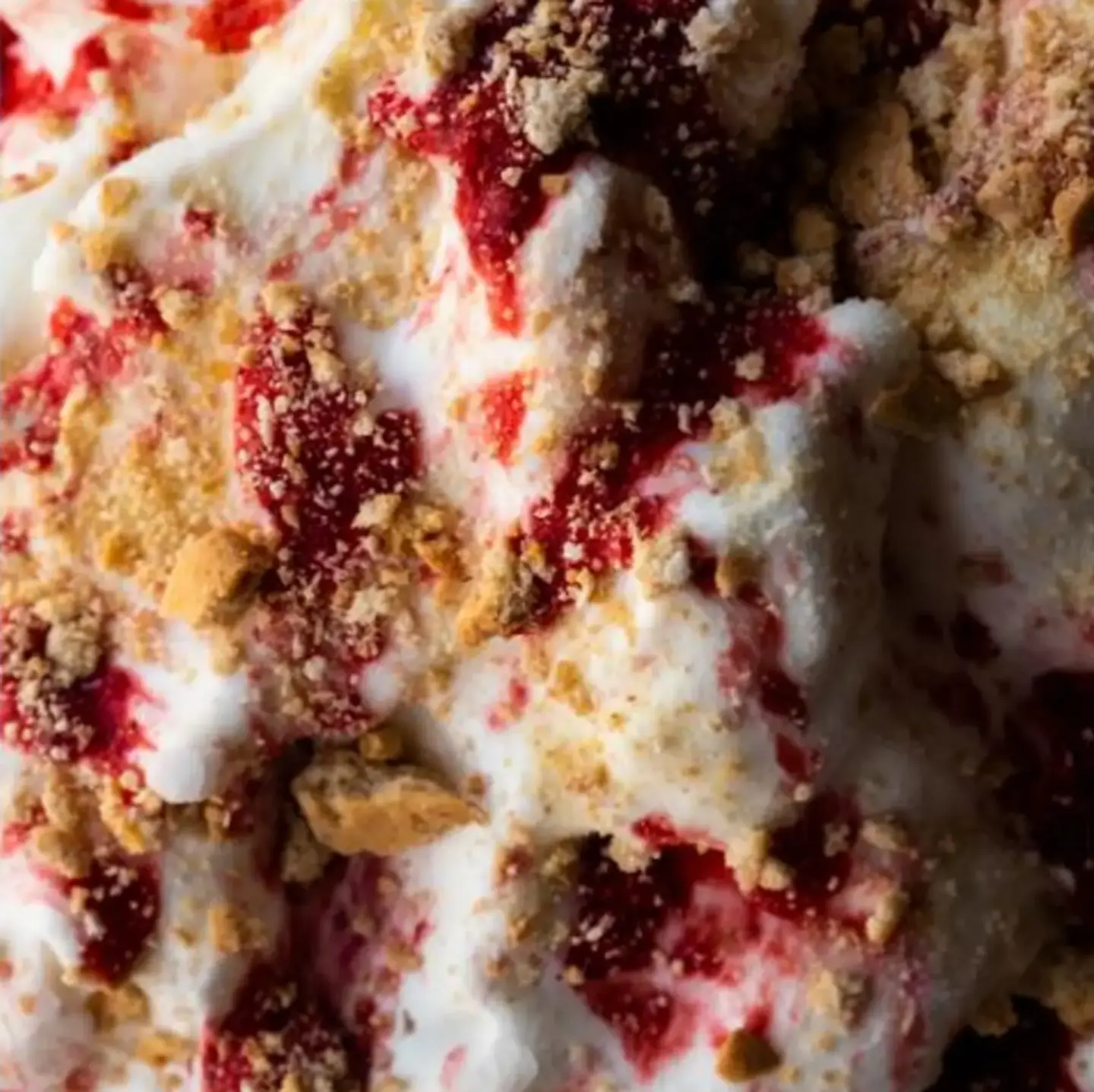 Strawberry Cheesecake - Small Scoop