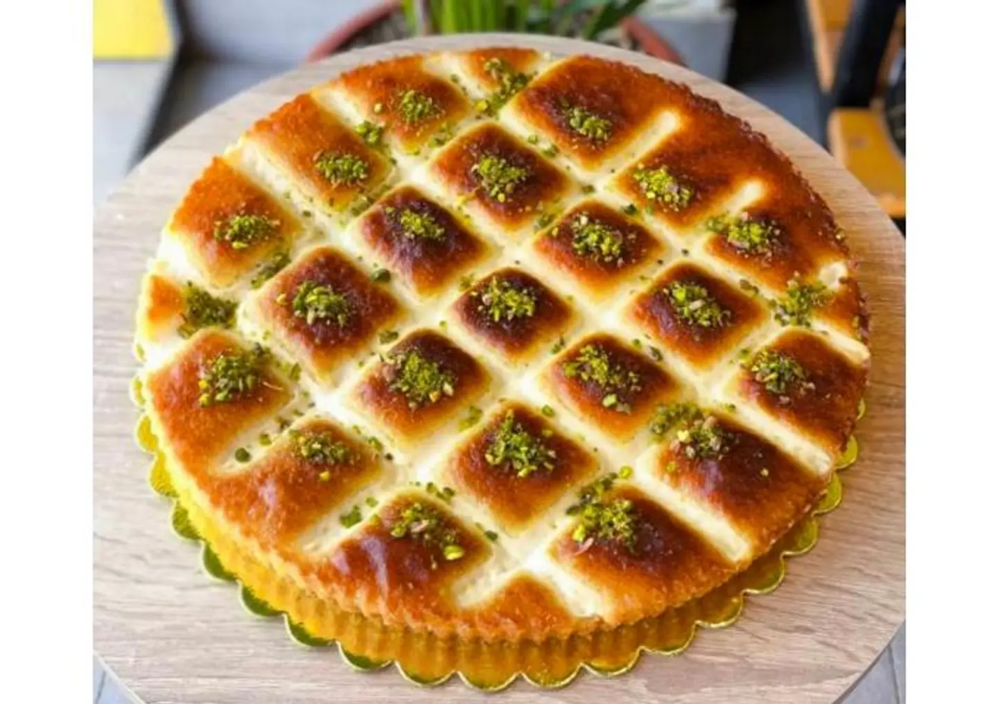 بسبوسة قشطة دائري توق