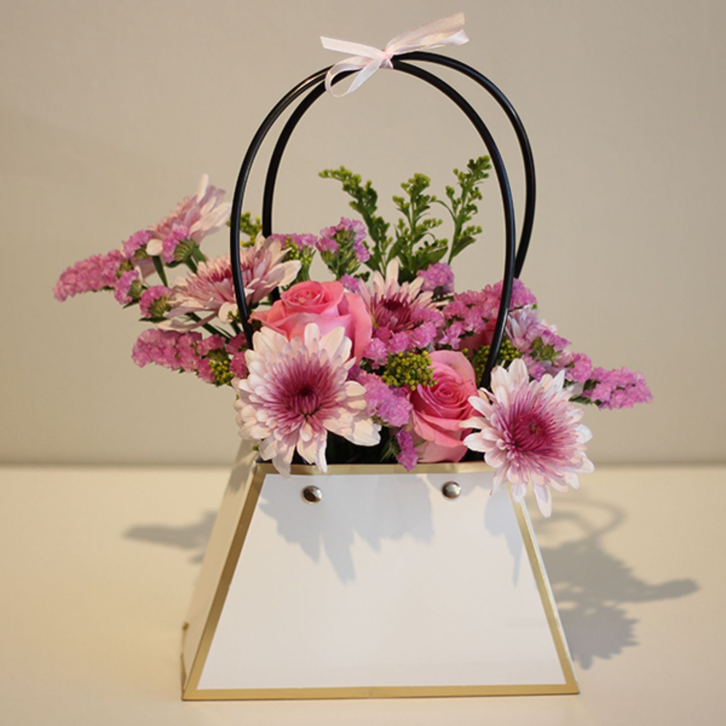 Sb06 Rose And Chrys Bouquet