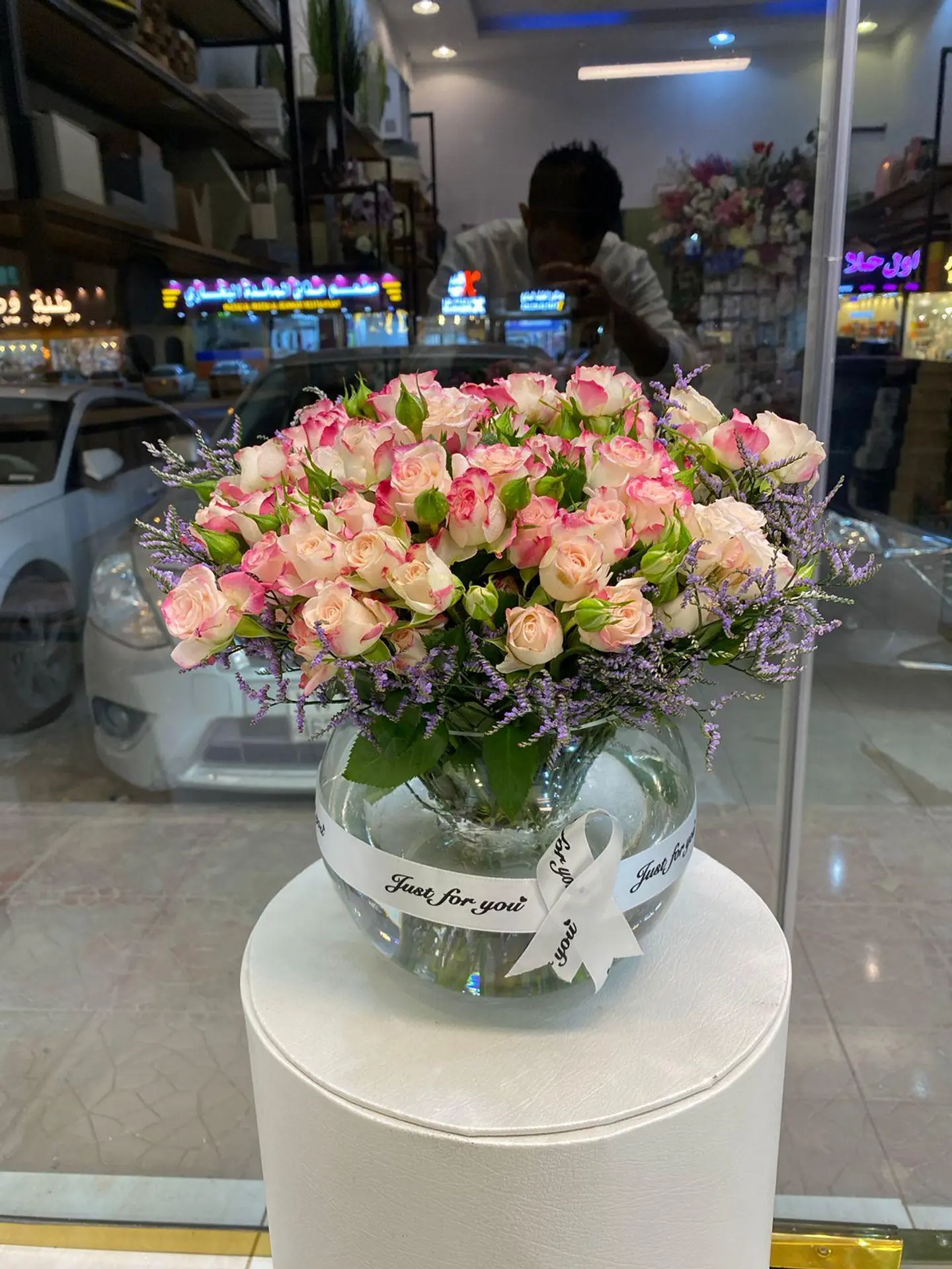 فازه ورد الفراشه الورديه