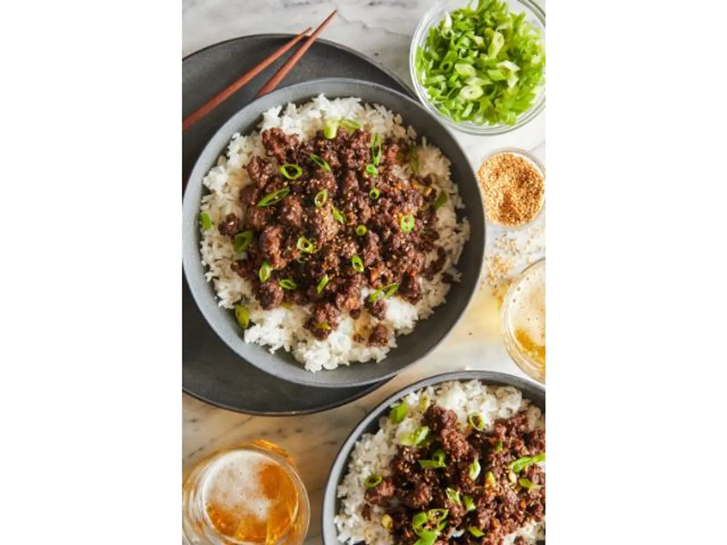 أرز لحم بقري كوري بالفلفل الحار