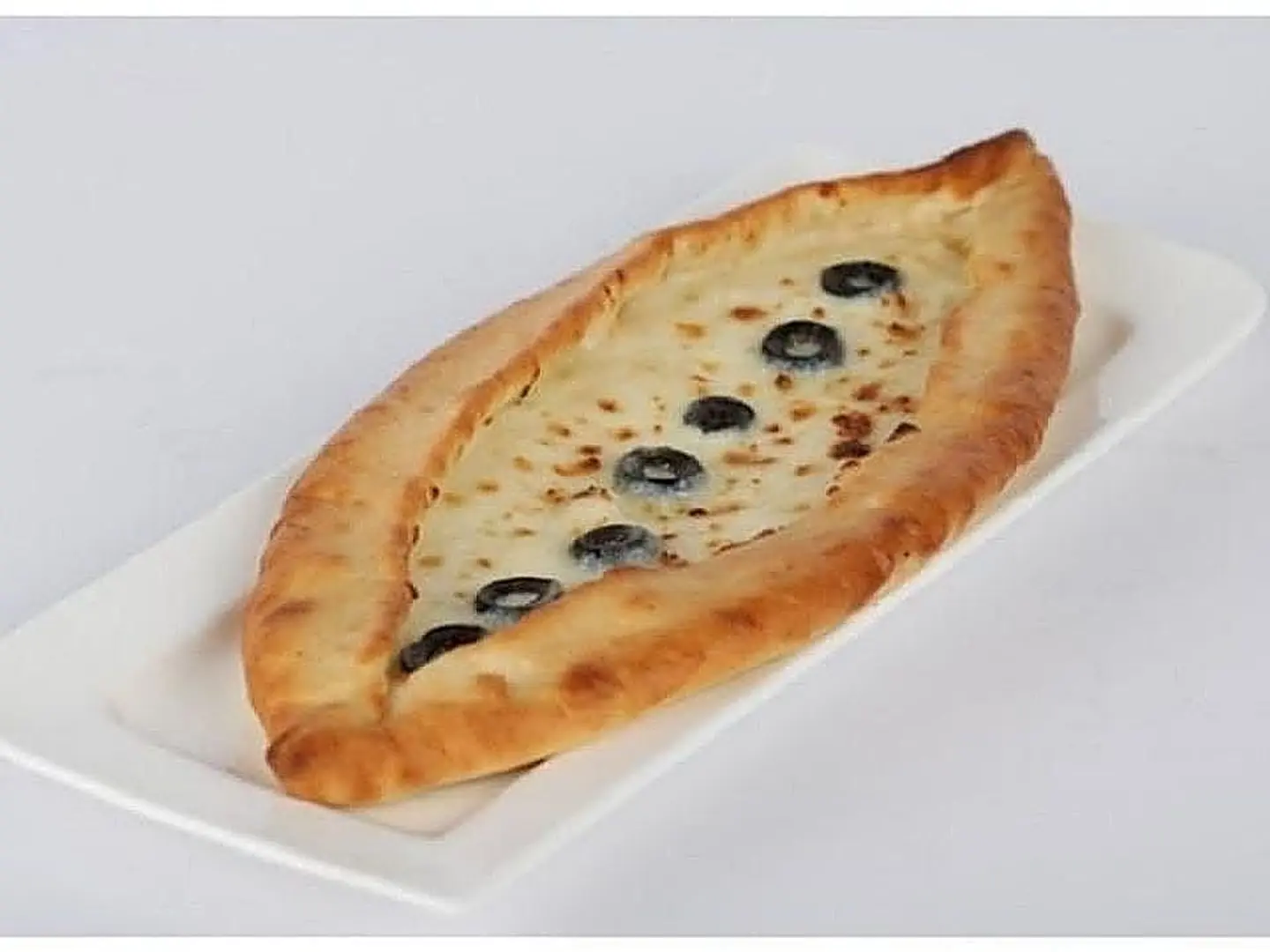 جبنة مع زيتون
