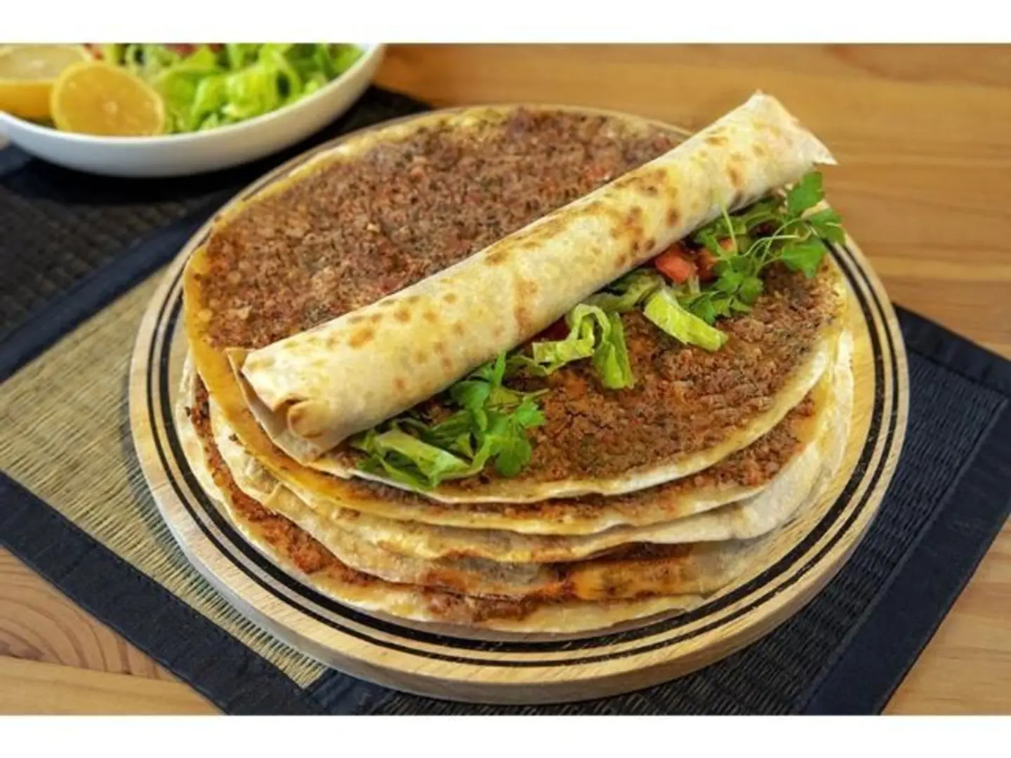 فطيرة لحم بدبس الرمان