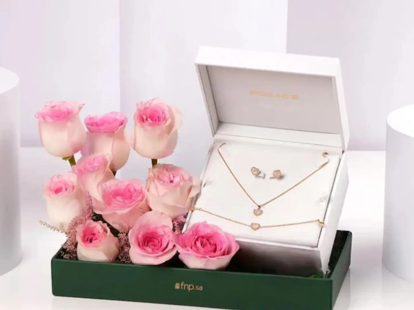 Police Gold Plated Jewelry Set With Roses For Women