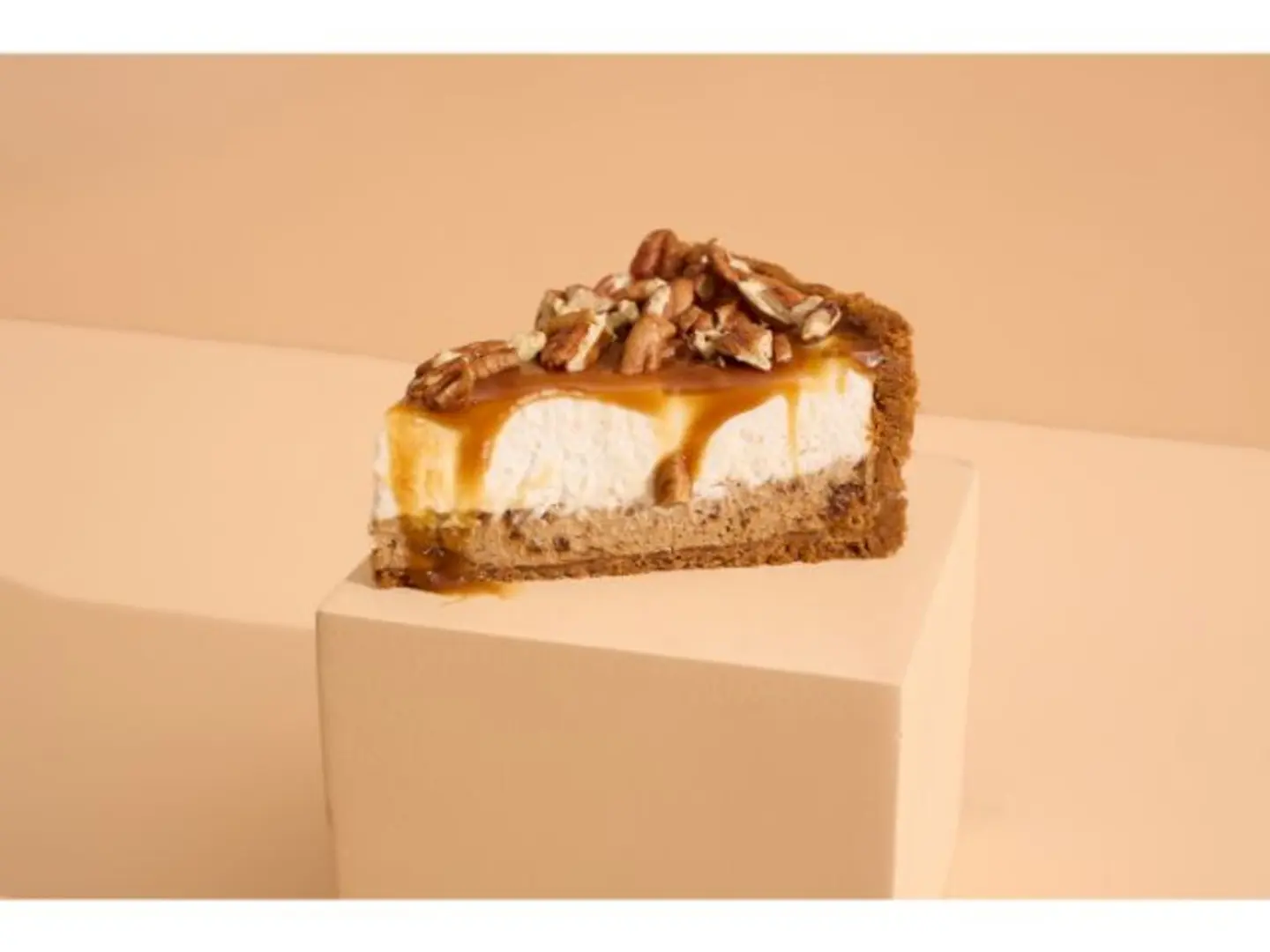 تشيز كيك البيكان بالتمر