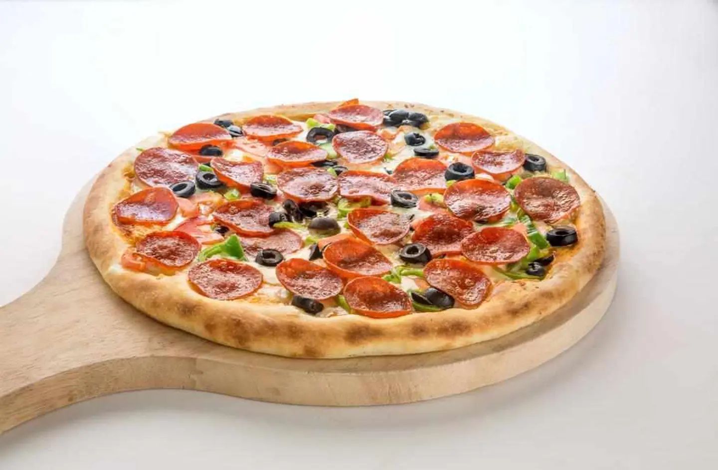 Pepperoni With Vegetables Pizza