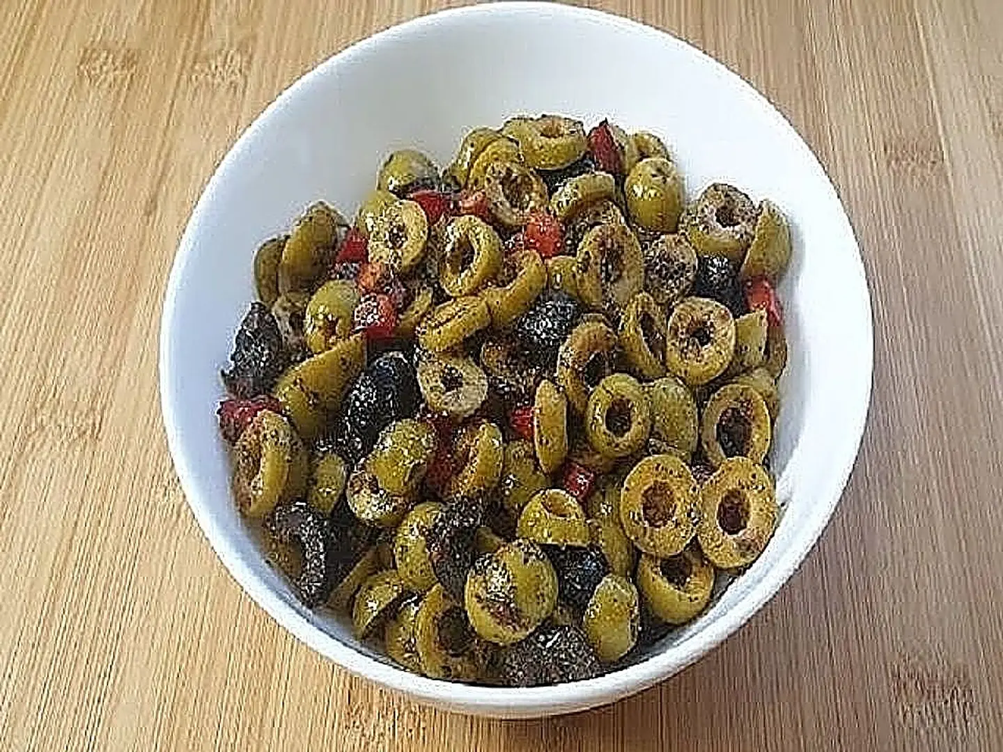 سلطة زيتون