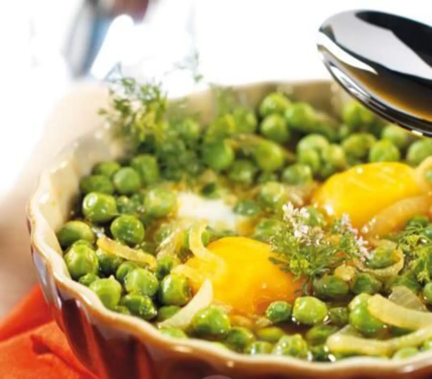 Peas With Eggs