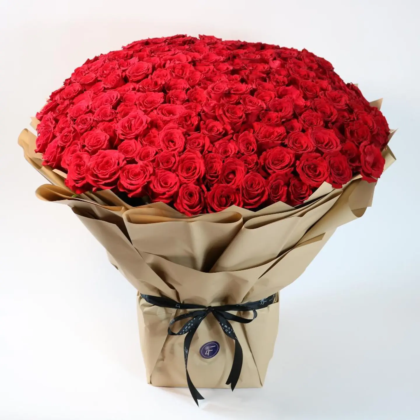 بوكي كبير استمتع بهذه الزهور، أنا أفكر فيك دائماً.