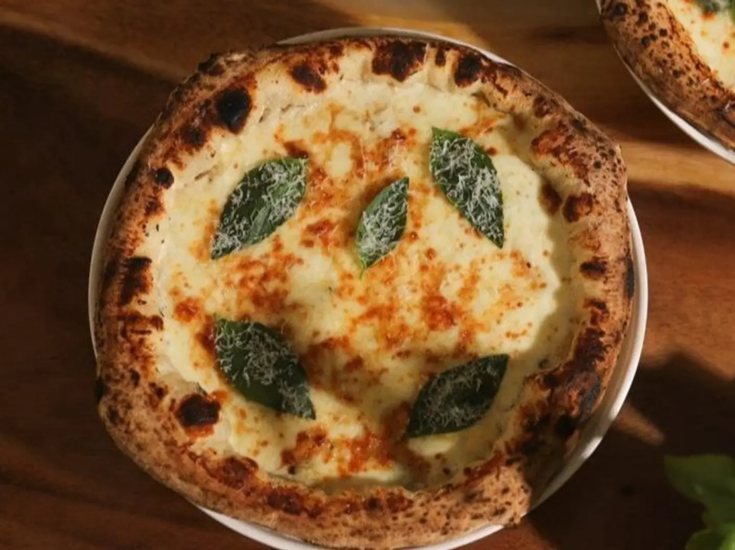 بيتزا فور تشيز