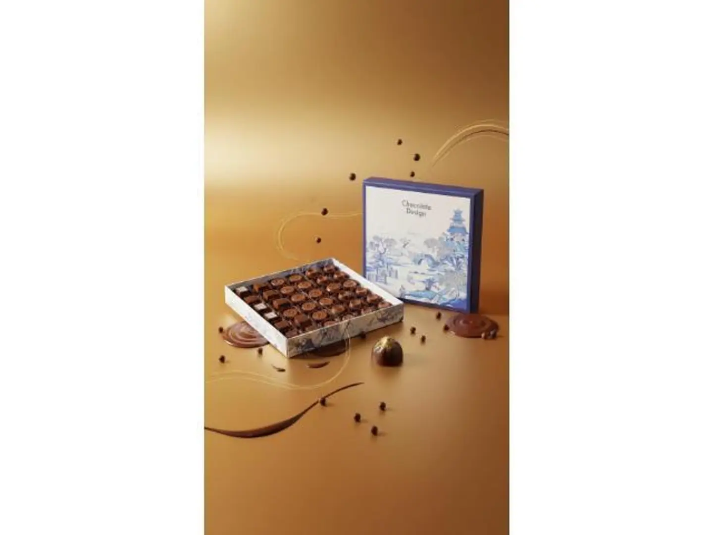 بوكس مربع ازرق كبير 36 حبة