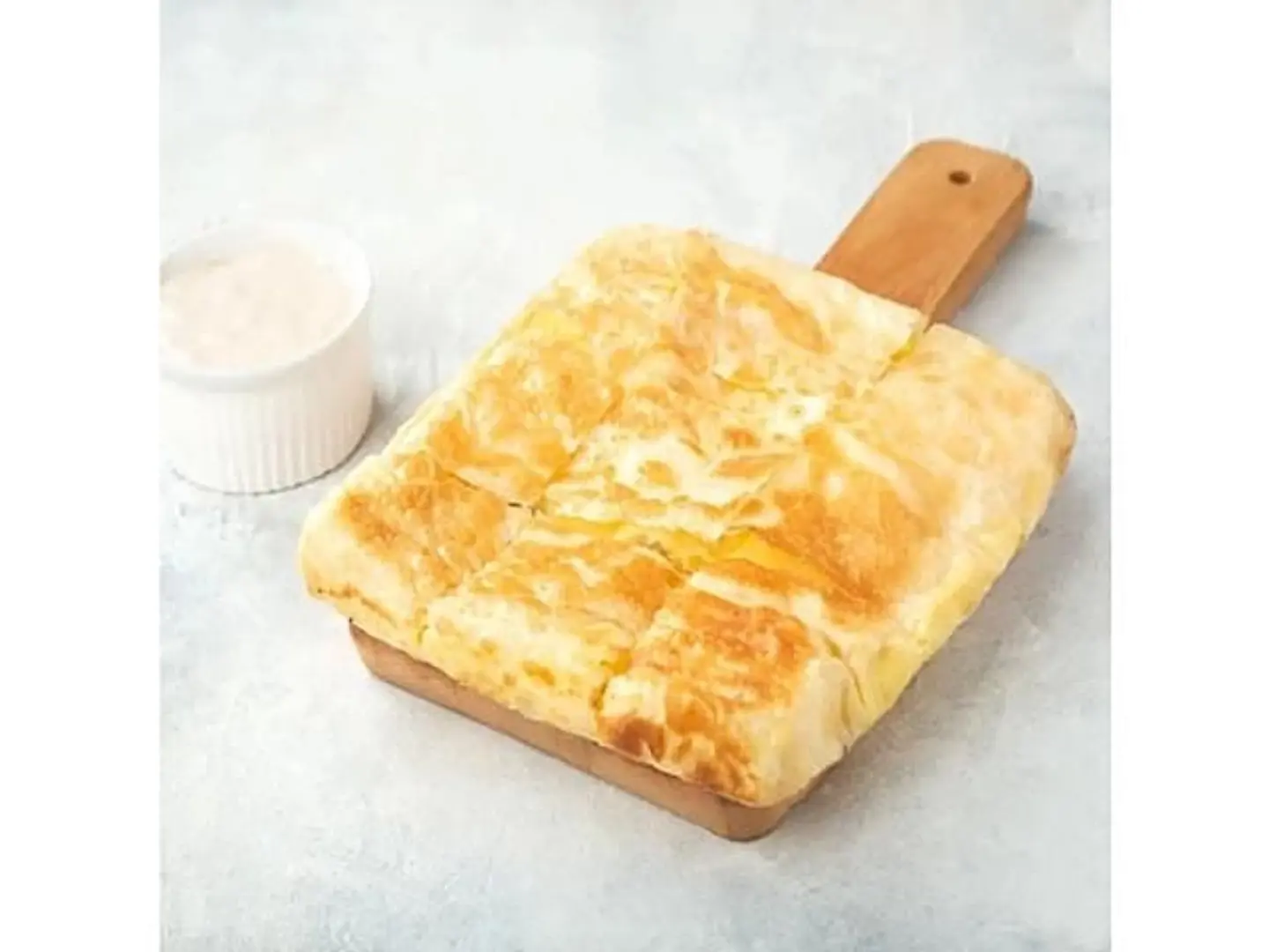 Sweet Mutabbak With Cream