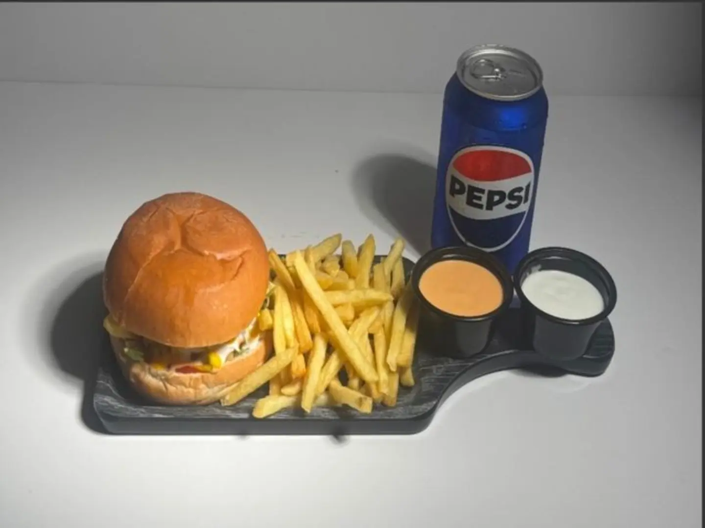 وجبة برجر لحم