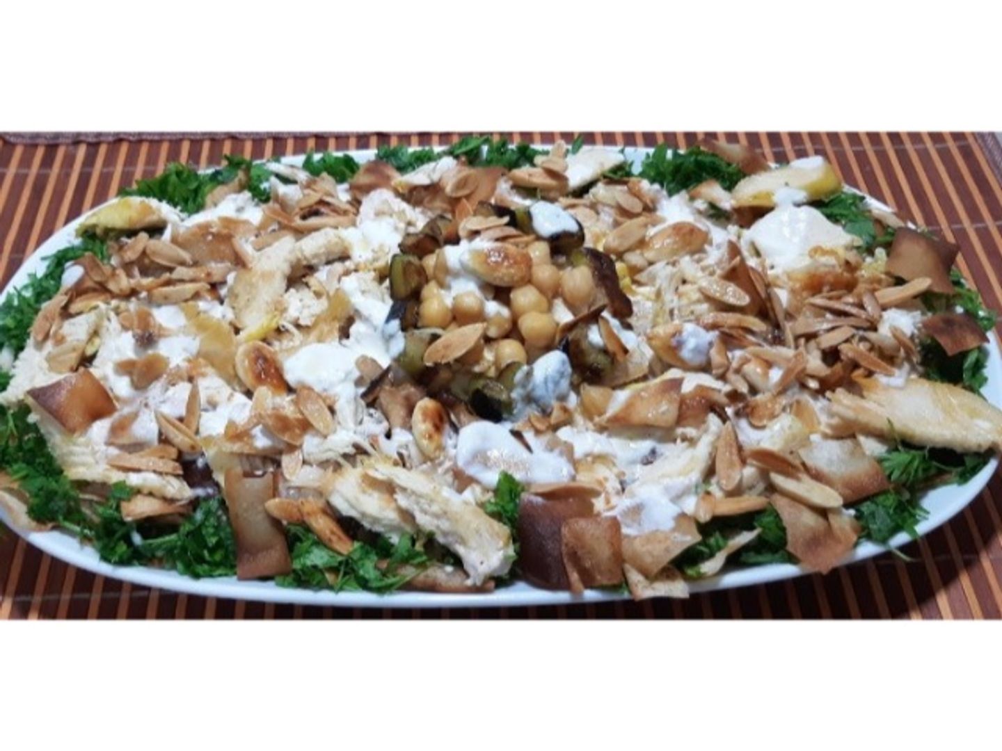 Hummus Fatteh With Chicken