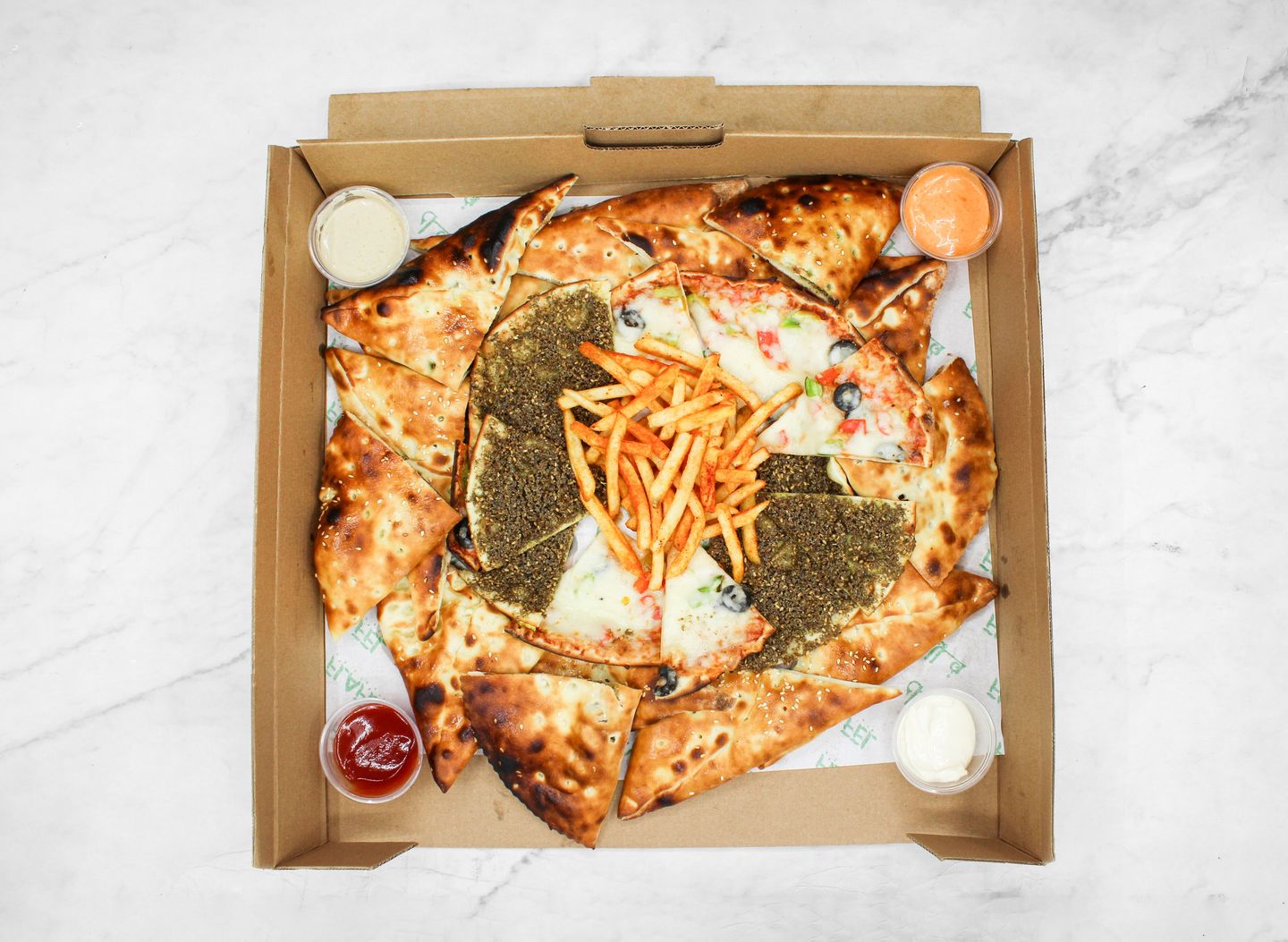 Mix Pastries Medium Vip Box