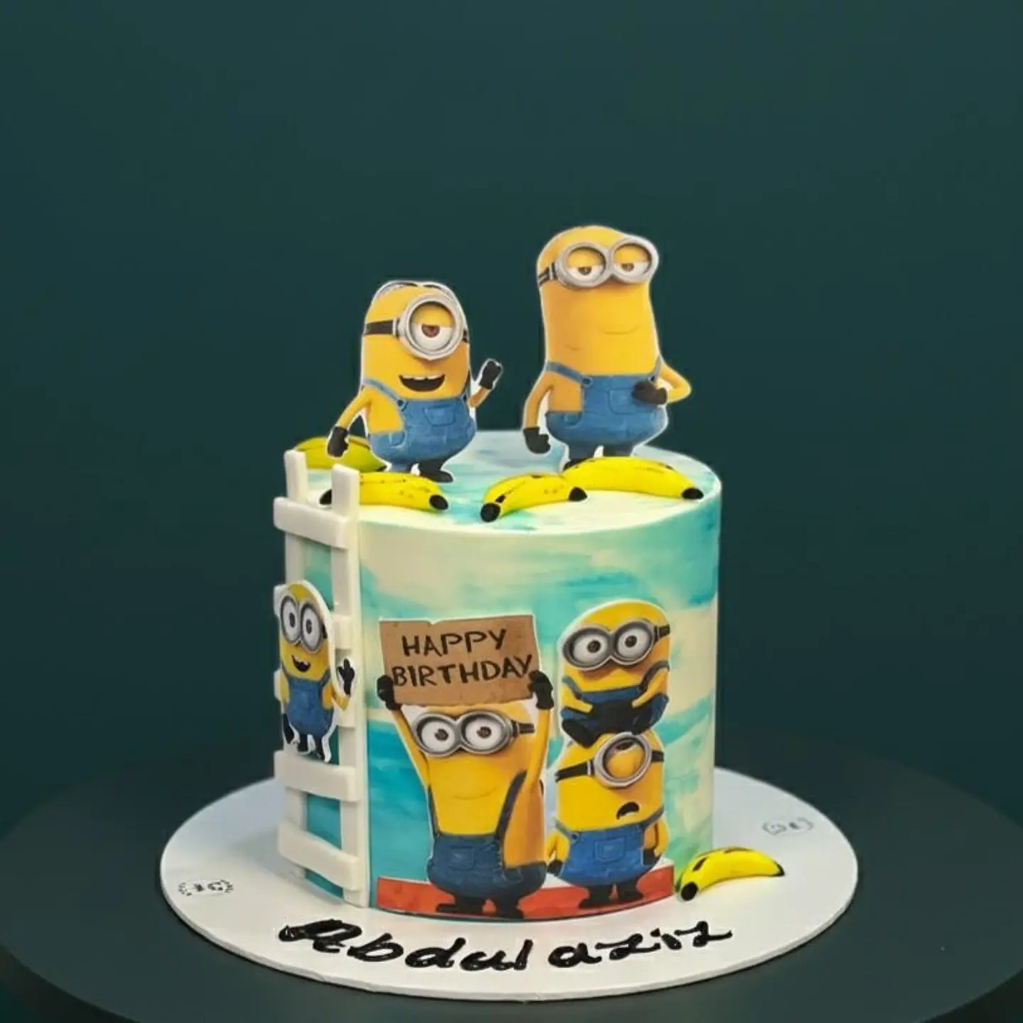 Minion Cake