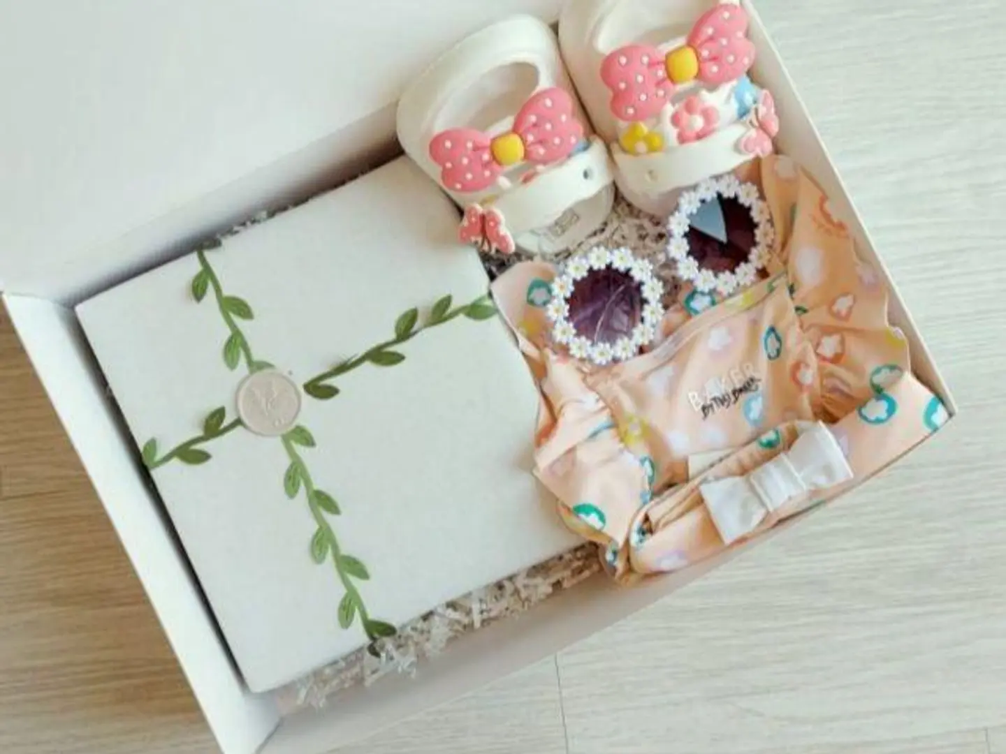 مايوه خربزي تيد بيكر