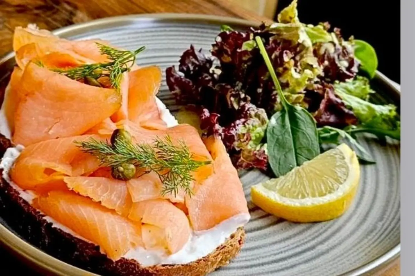 Smoke Salmon With Labnah