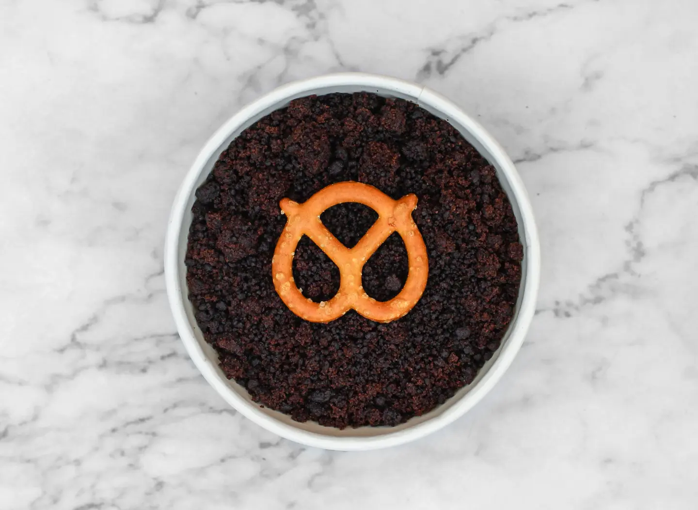 Chocolate Pudding With Pretzel
