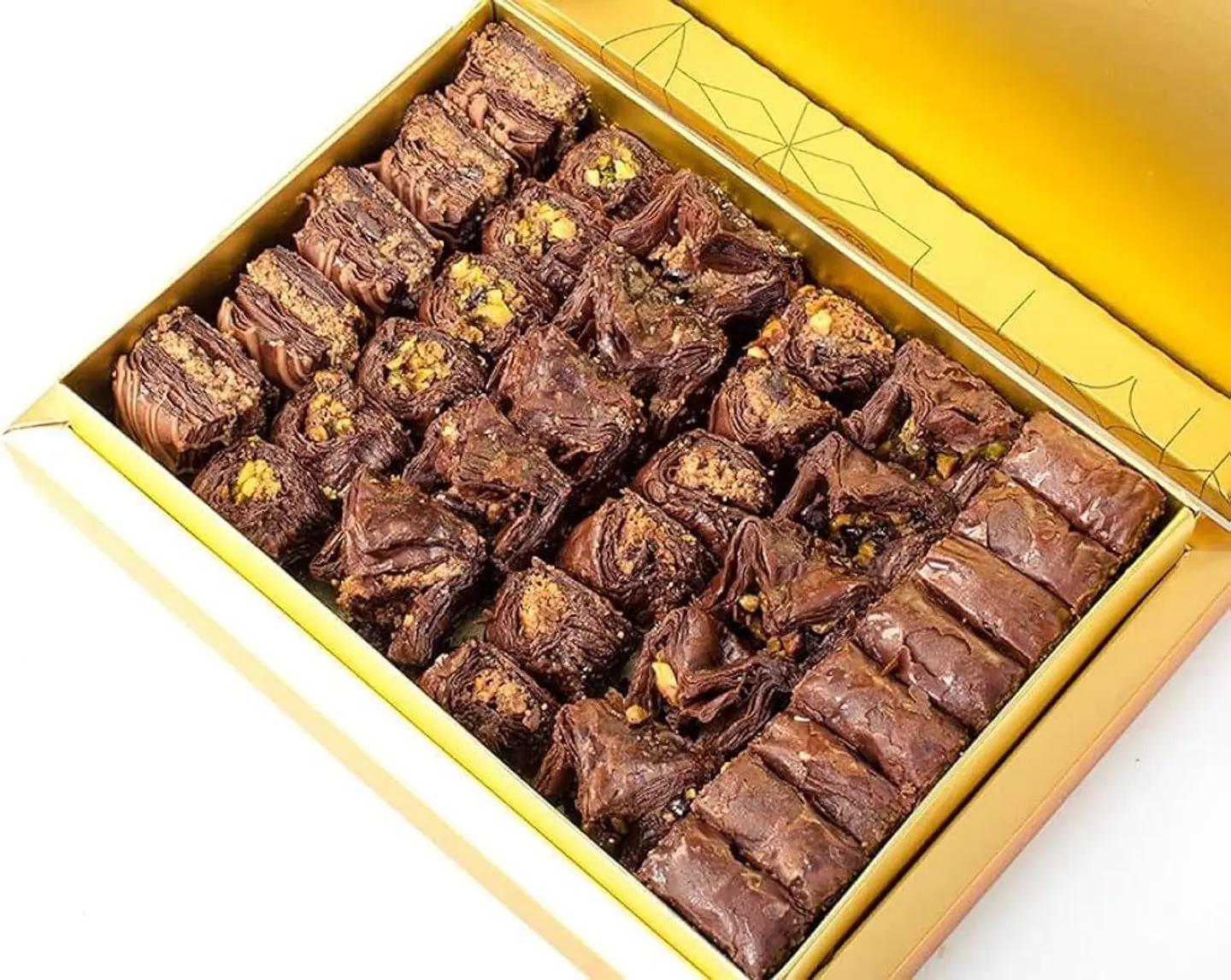 صينية بقلاوة بالشيكولاته