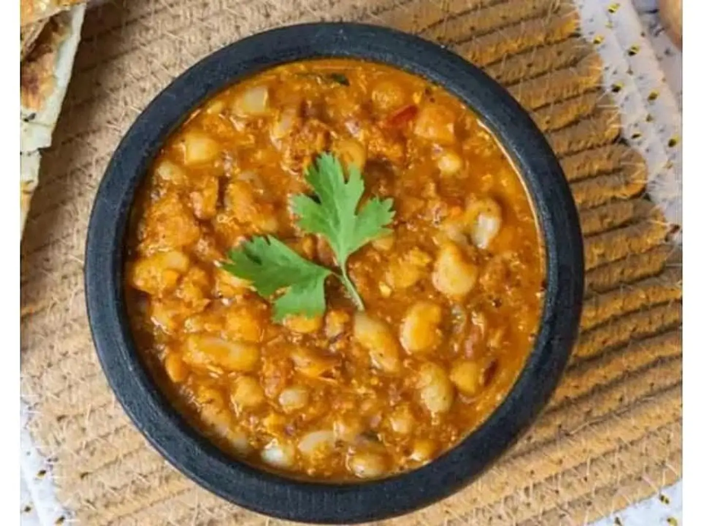 فاصوليا مع تونة