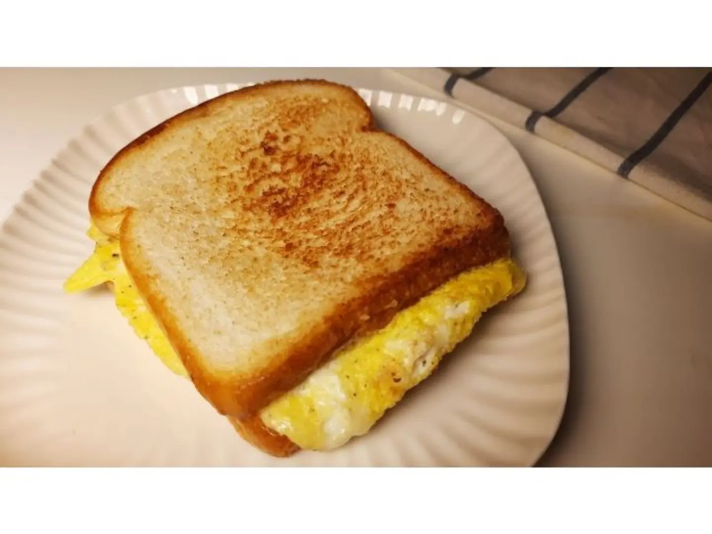 Plain Egg Sandwich