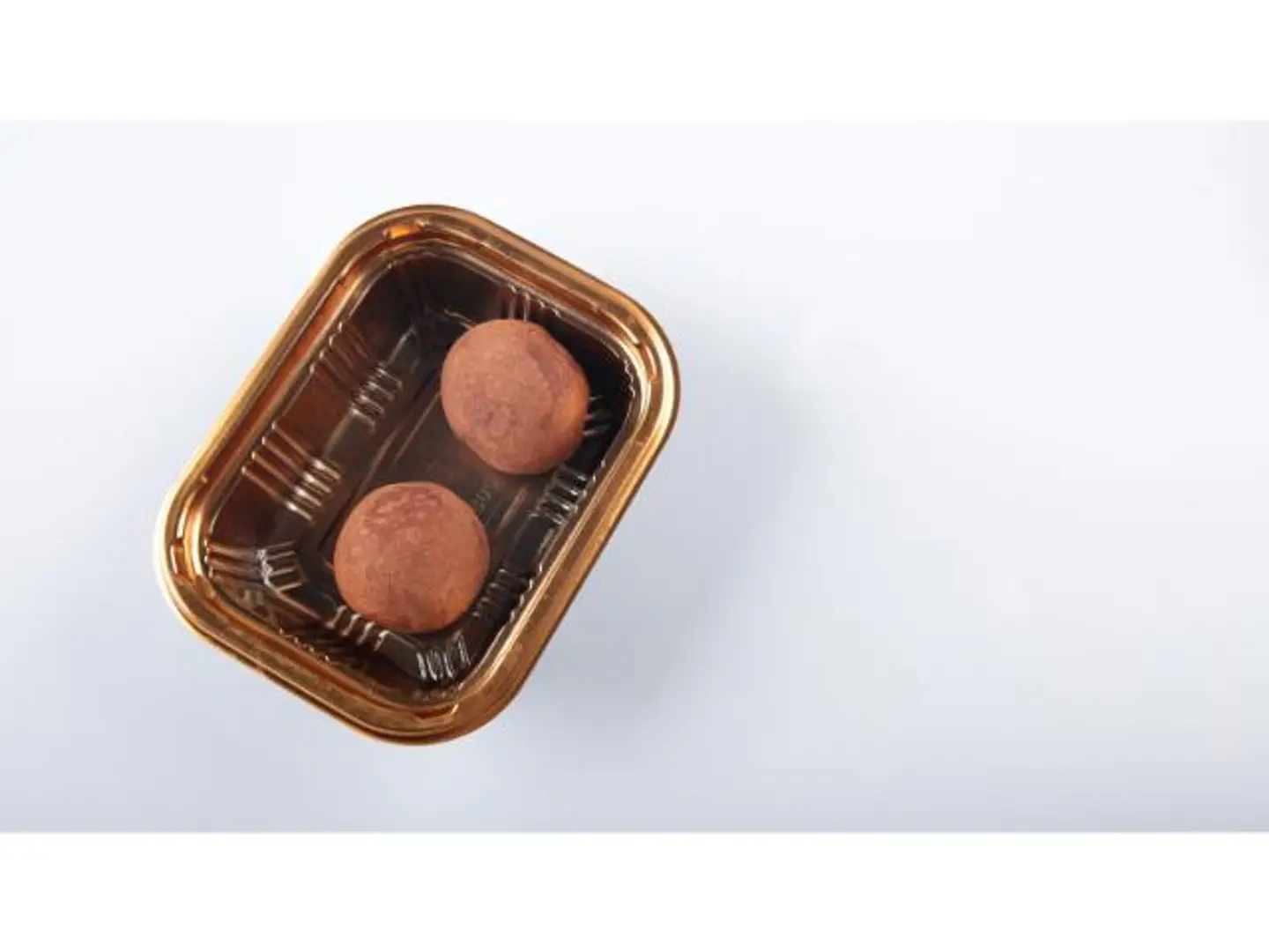 Cinnamon Date Balls