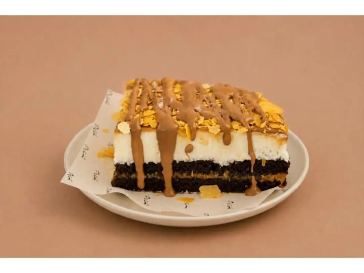 Dolce Karachi Cake