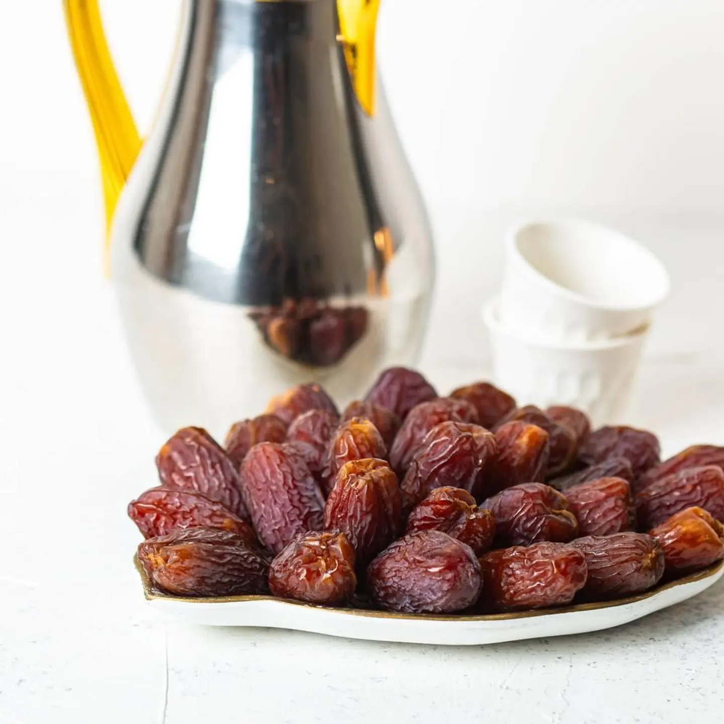 Jumbo Medjool Dates Carton 3k