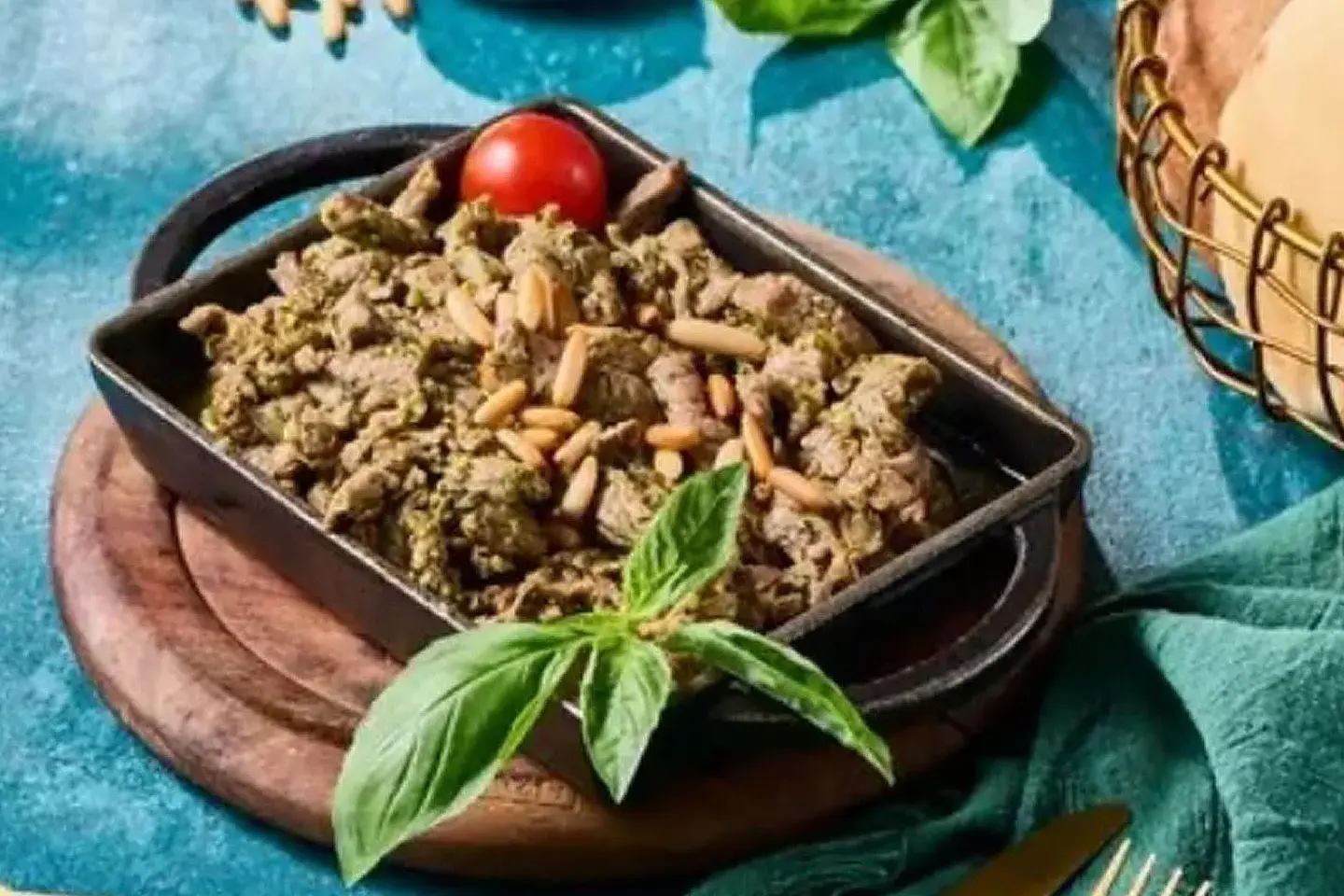 Rass Asfour With Pesto