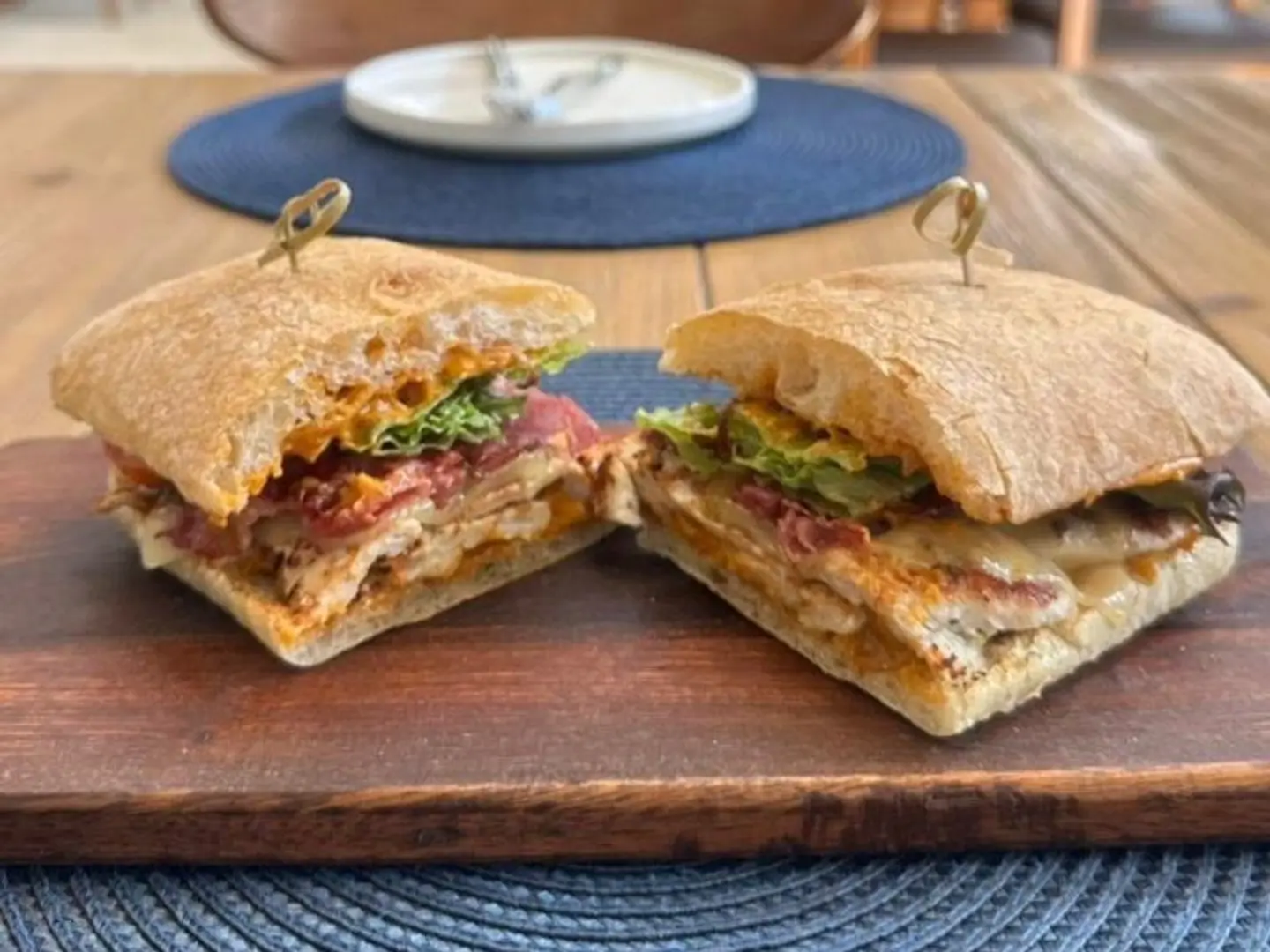 دجاج بي ال تي