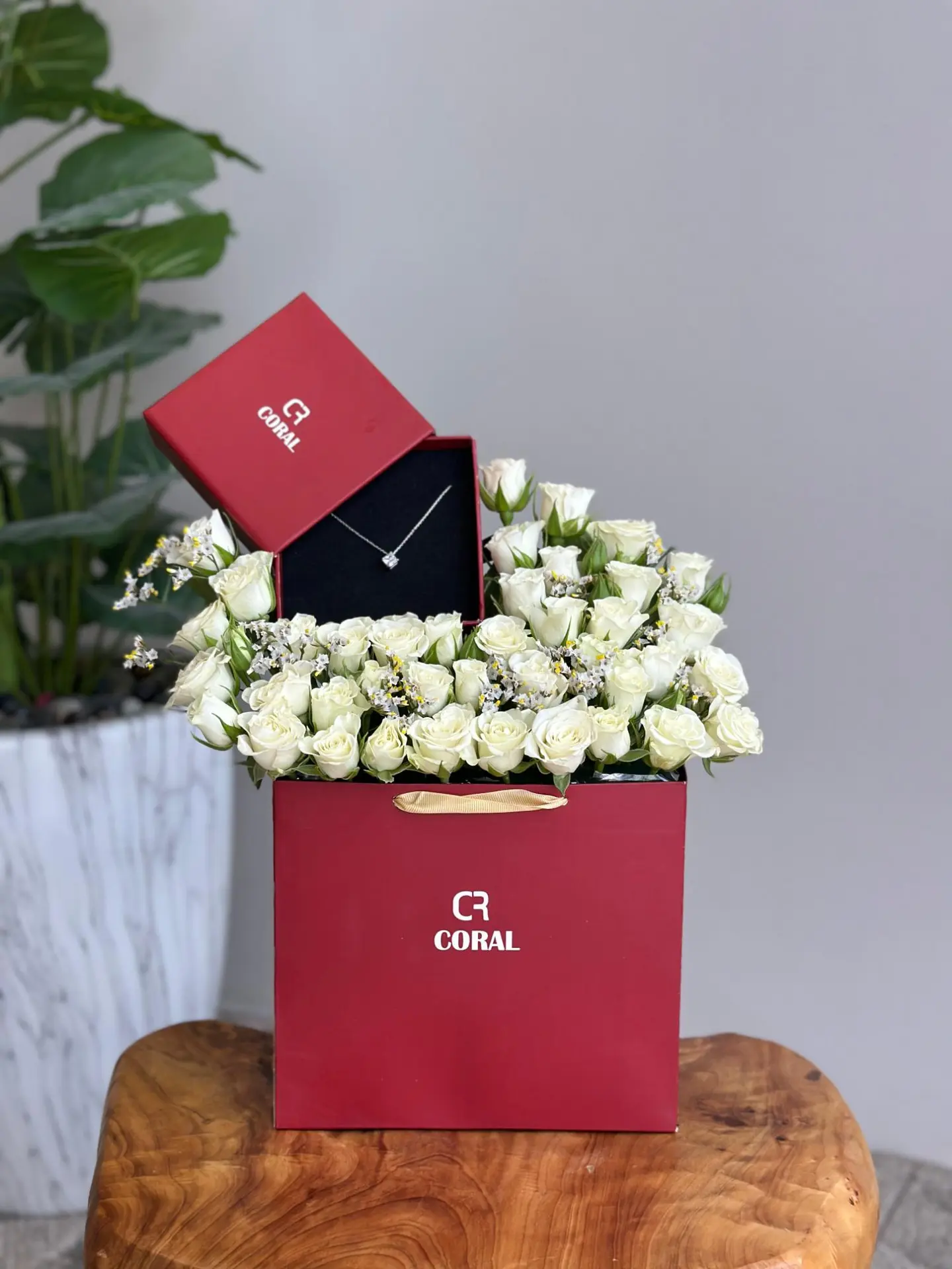 Coral Brand Silver Chain Arrangement C