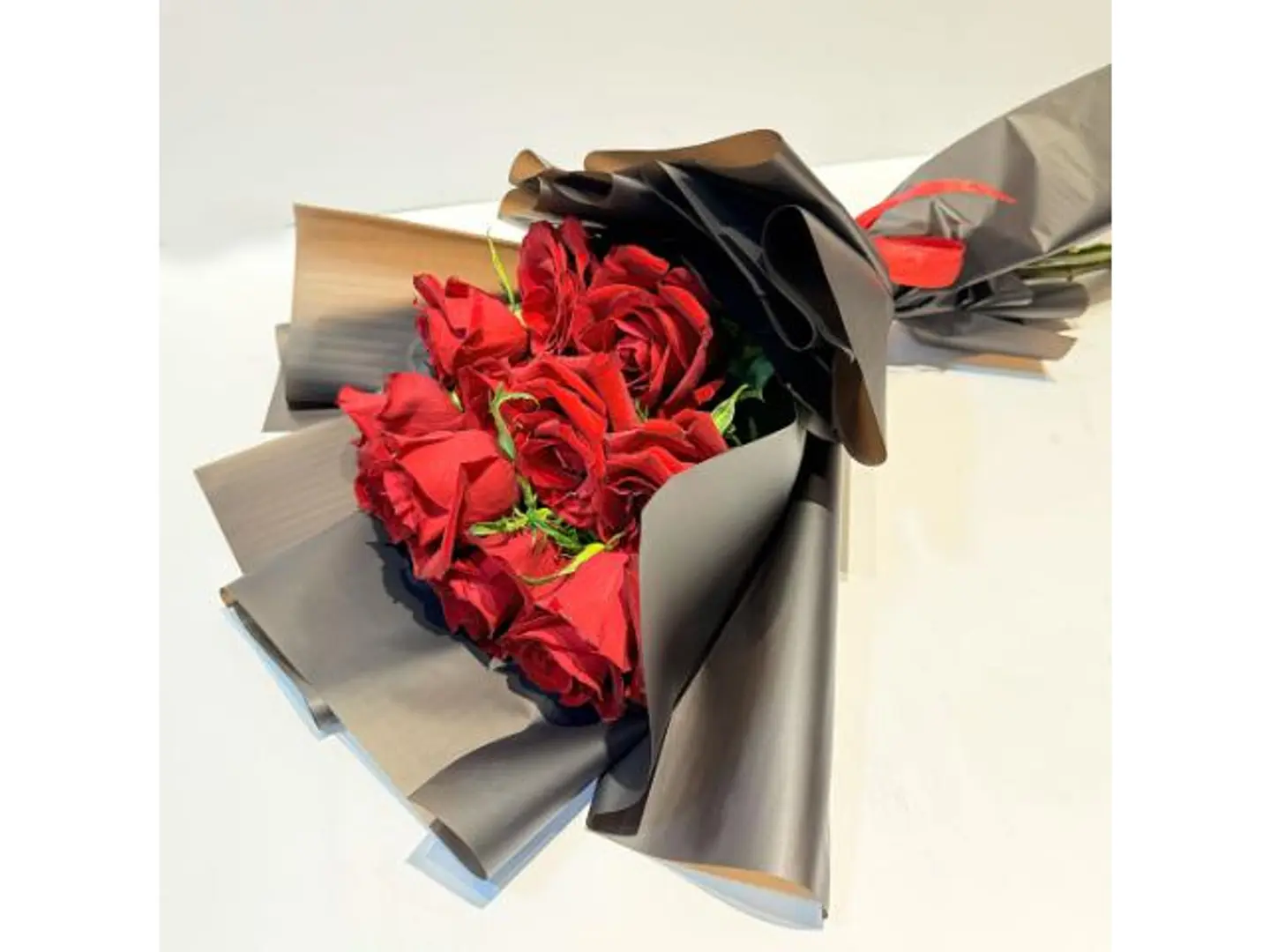 A Bouquet Of Royal Red Roses. 216