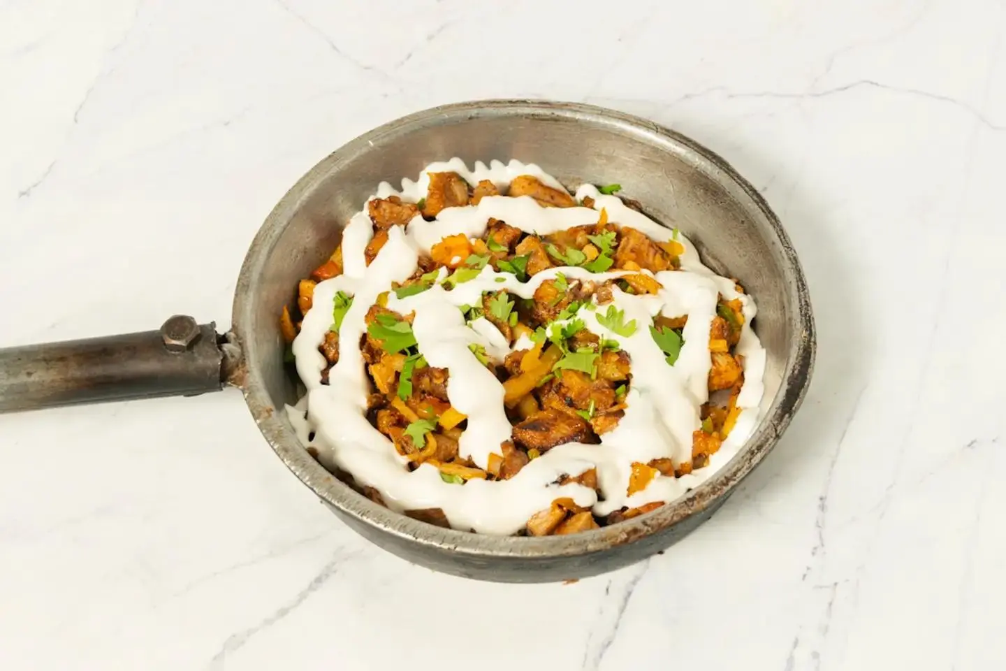 مقلقل لحم بالجبن