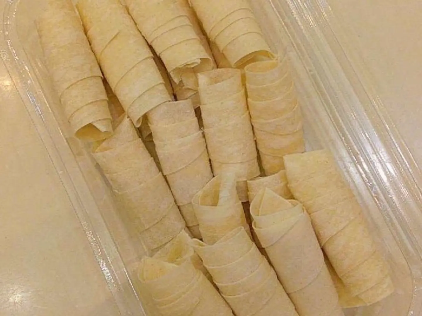 كروسان بحشوة جبن كيري 20 حبه