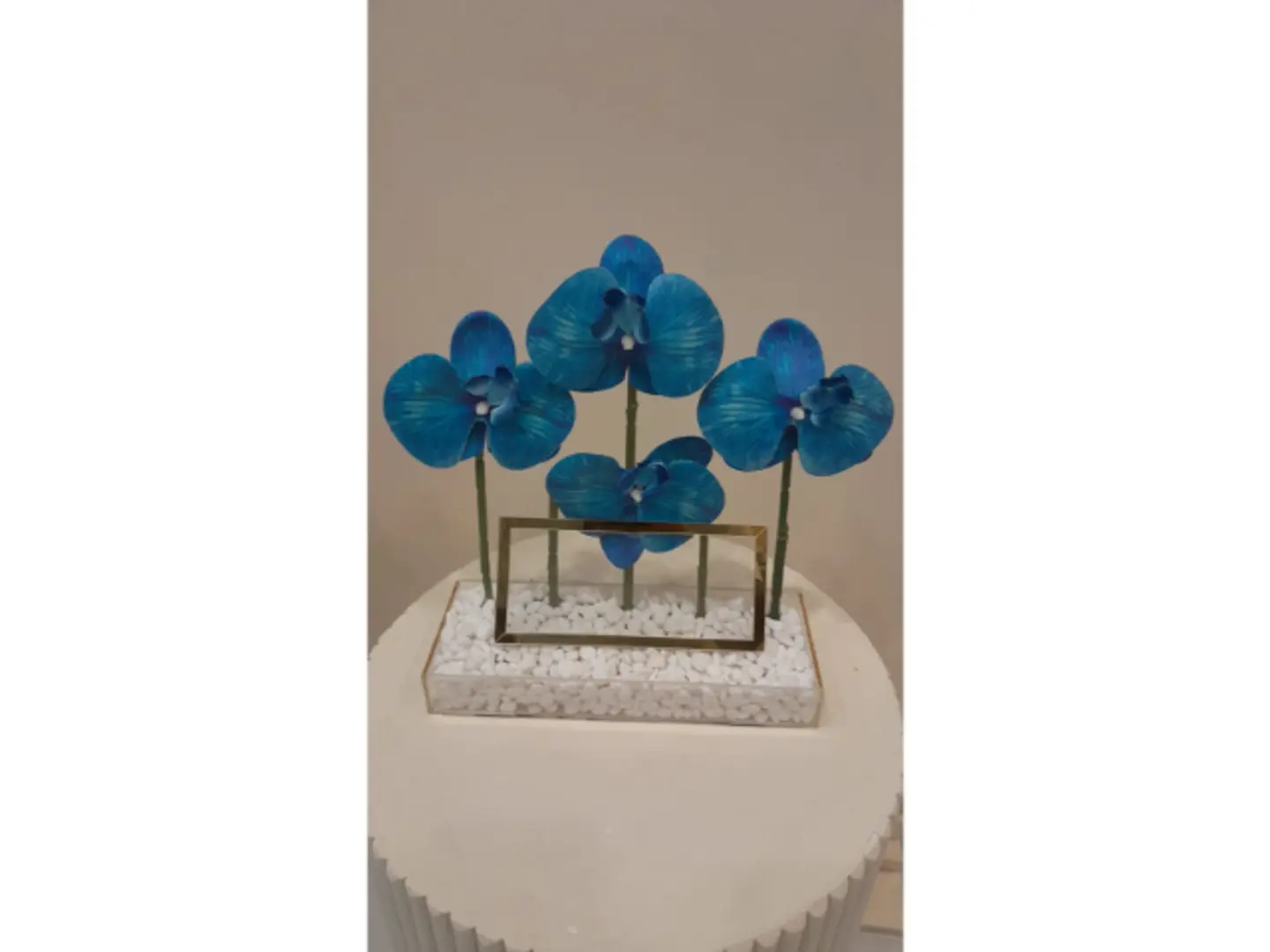 Acrylic With Artificial Flowers