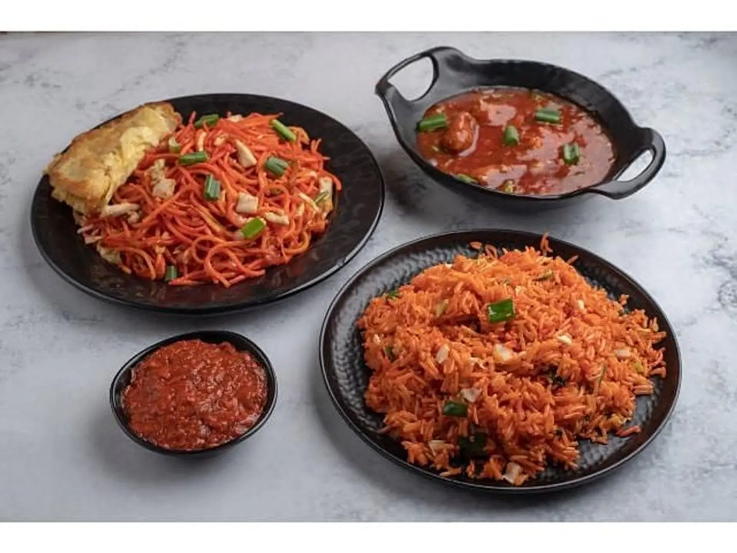 أرز دجاج سيتشوان الثلاثي