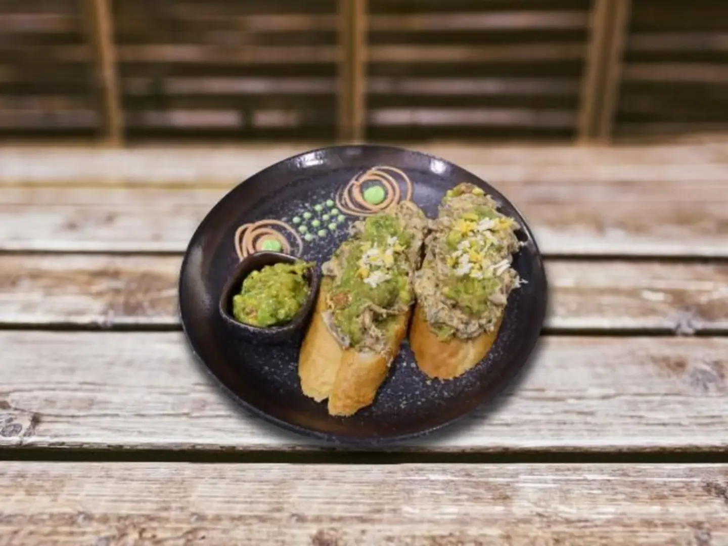 أفوكادو بالفطر البري