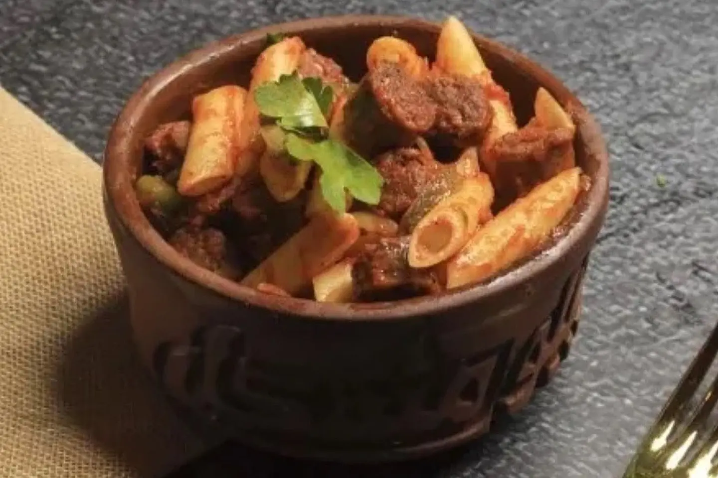 طاجيكام مكرونة بالسجق