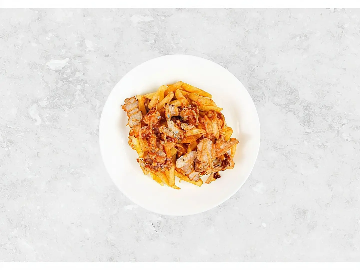 بطاطس حارة مع قطع الشاورما