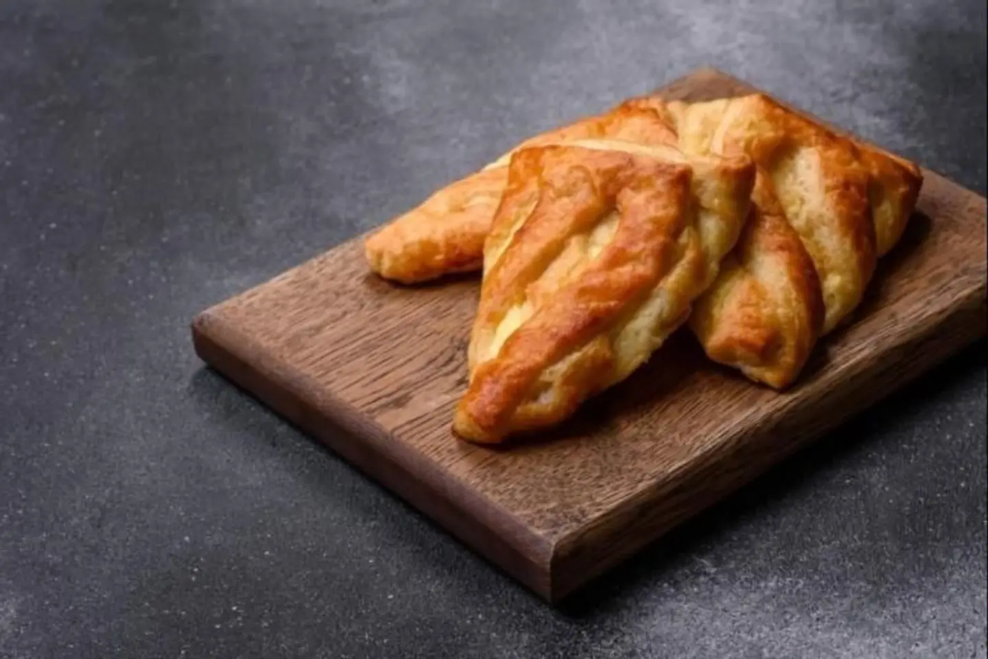 Cheddar & Mozzarella Pies