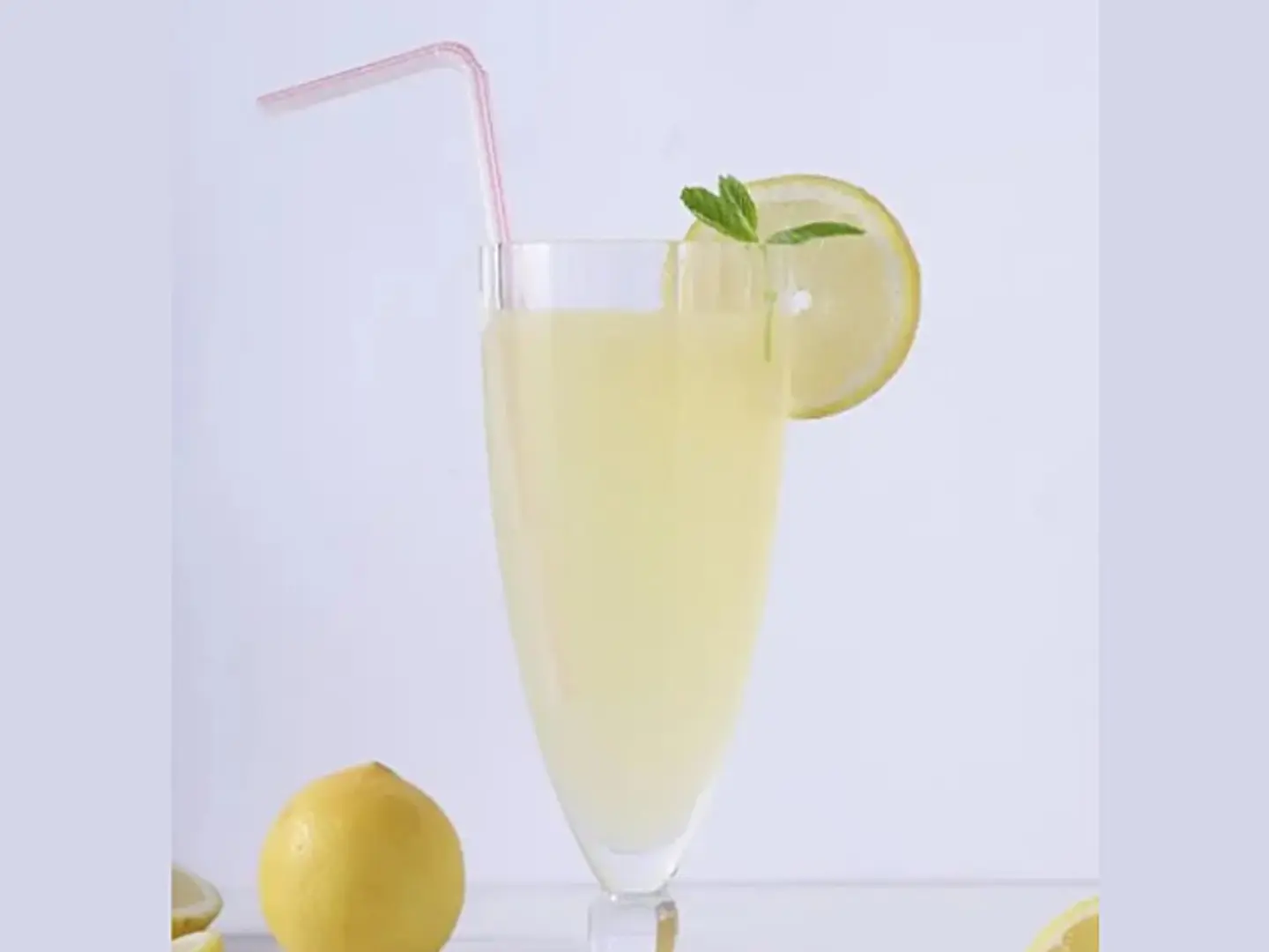 عصير ليمون لـ4 أشخاص