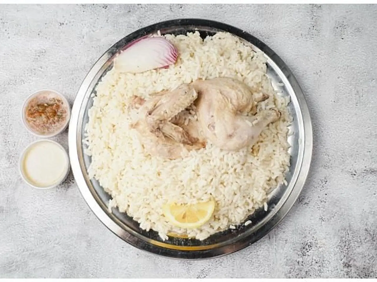 نصف مضغوط أبيض